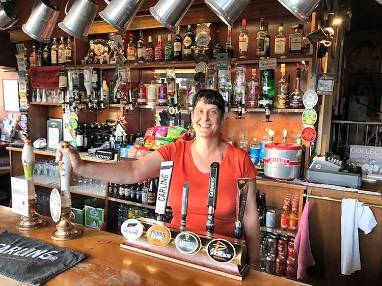 Louis Armstrong barmaid Anita