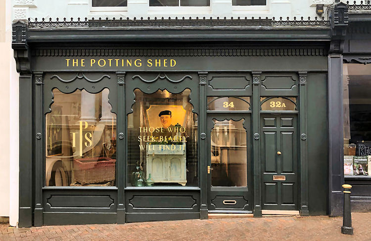 Potting Shed 2019