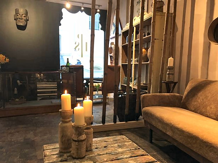 Potting Shed inside 2019