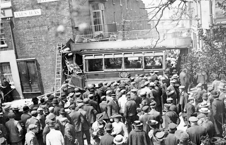 Tram crash 1905