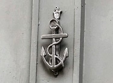 Anchor knocker