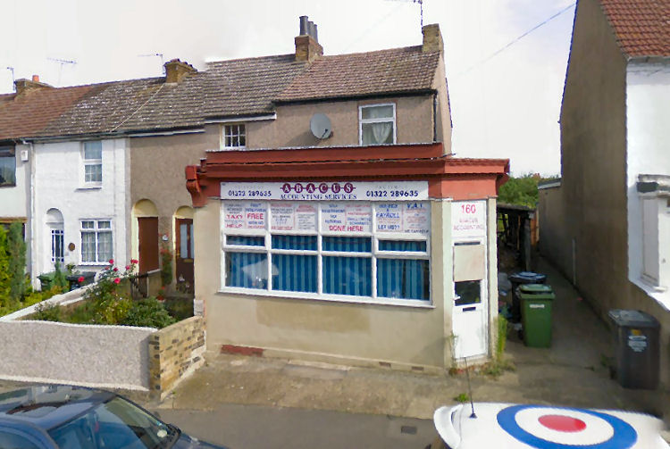 Former Dolphin Inn 2009