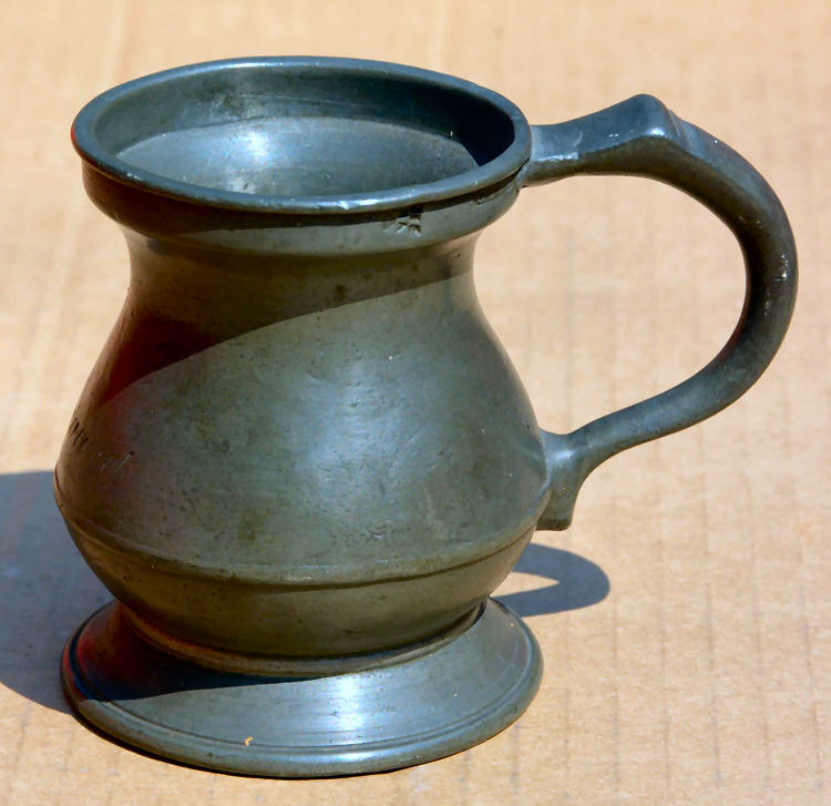 1 Gill pewter mug