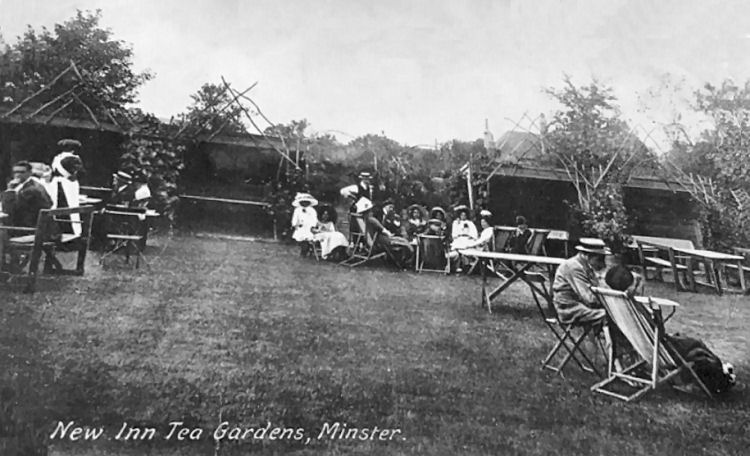 New Inn garden 1910