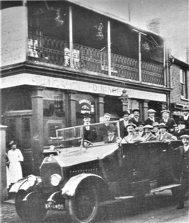 Smith's Arms 1920s