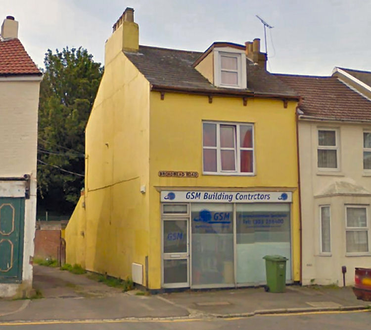 Former Agnes off license 2009