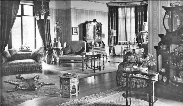 Collingwood House Hotel drawing room