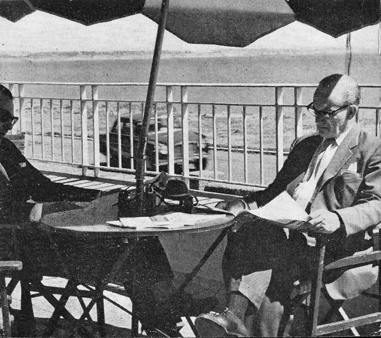 Guidford Hotel Sun Terrace 1968