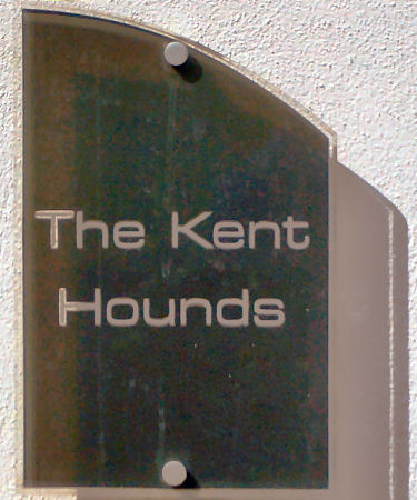 Kent Hounds sign 2015