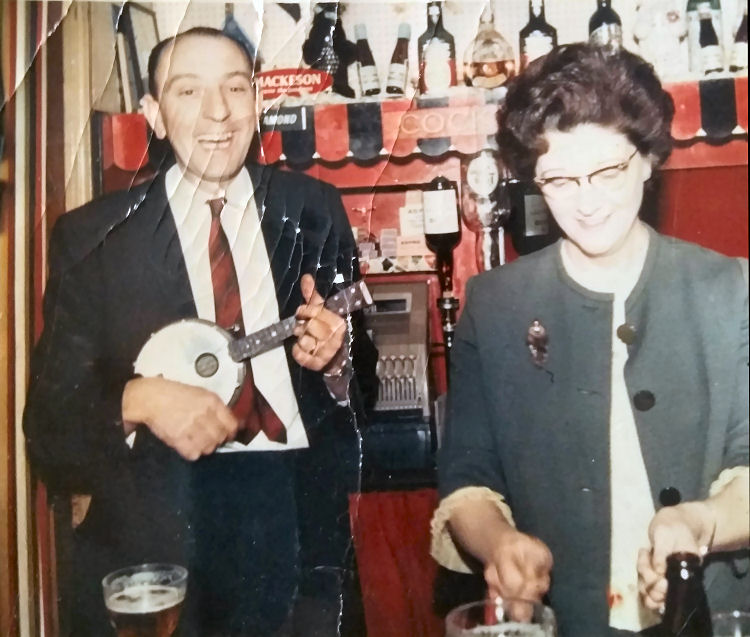 Lord Howarks Tavern 1960s