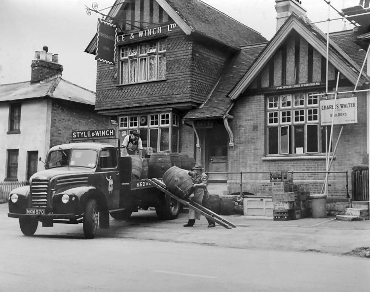 Paper Maker's Arms 1951
