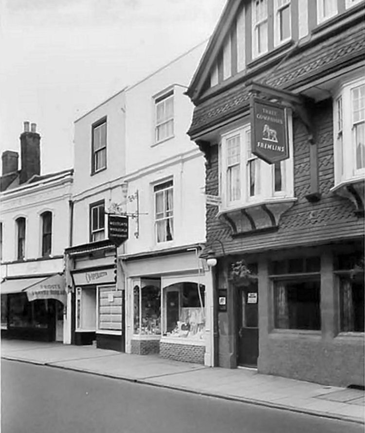 Three Compasses 1960