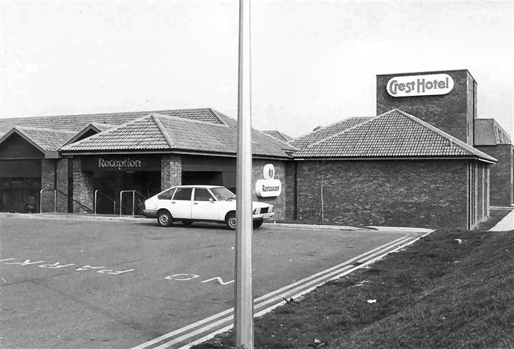 Crest Hotel 1984