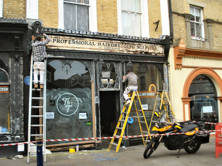 Tin and Tap Room 2021