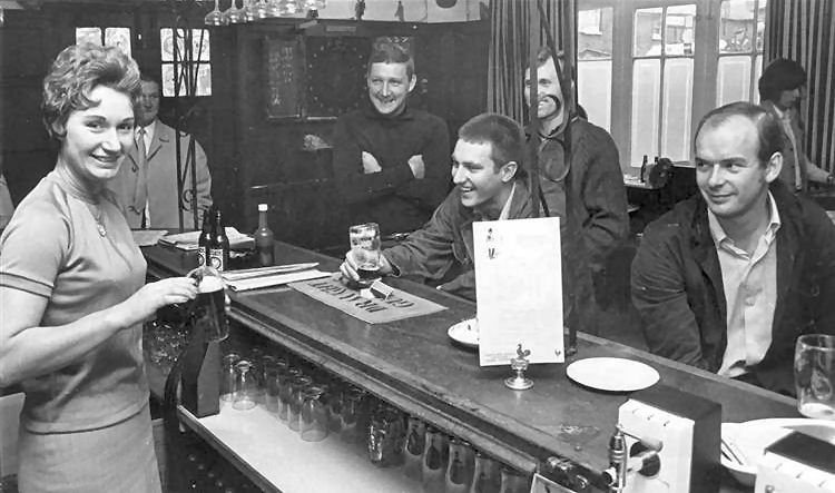 Snodland pub inside 1968