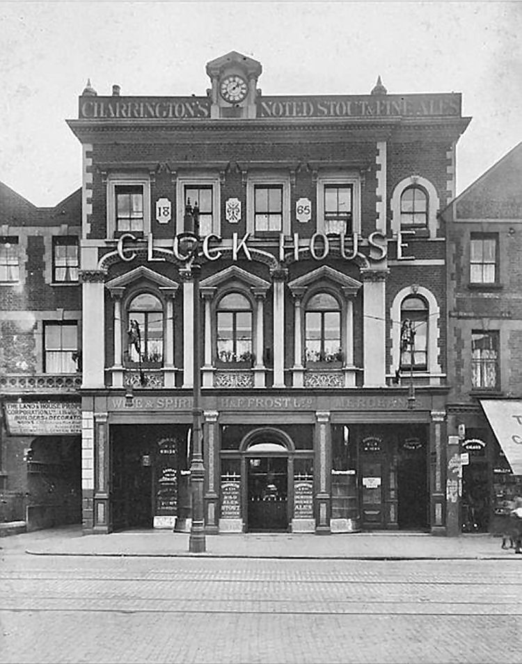CLOCK HOUSE Pub of Battersea