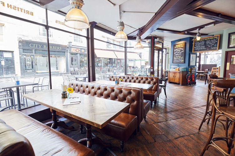 Draper's Arms inside 2022