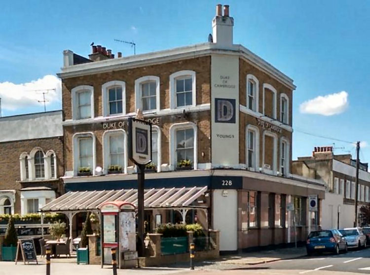 DUKE OF CAMBRIDGE Pub of Battersea