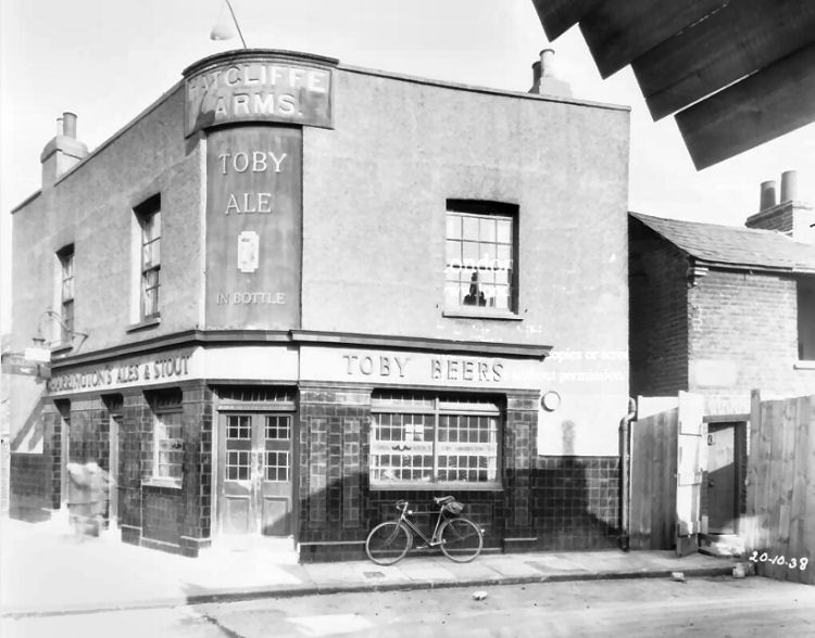 Hatcliffe Arms 1938