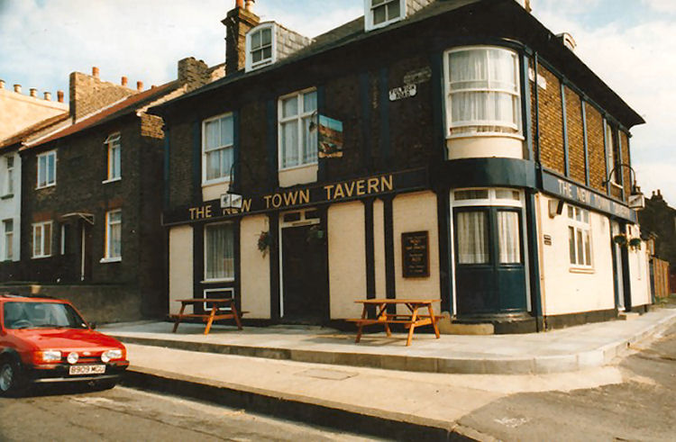 New Town Tavern 1986