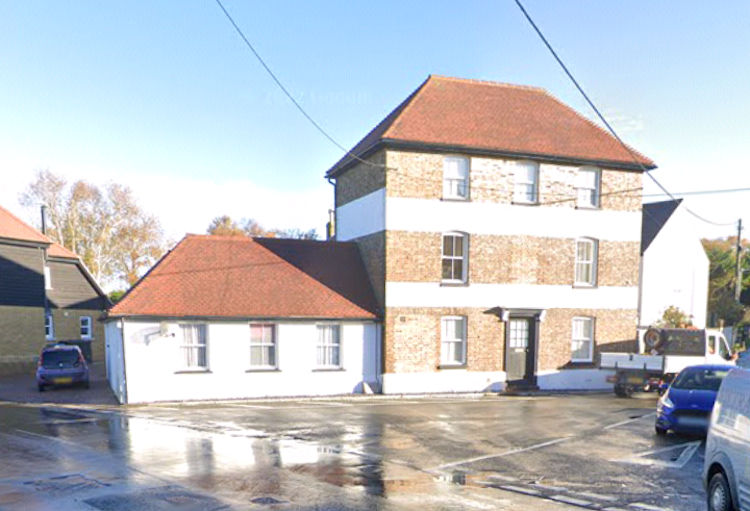 Former Crown and Sceptre 2022