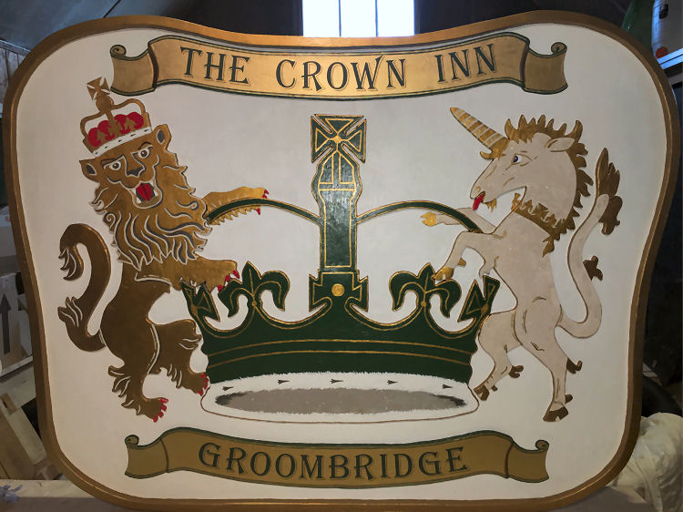 Crown sign 2022