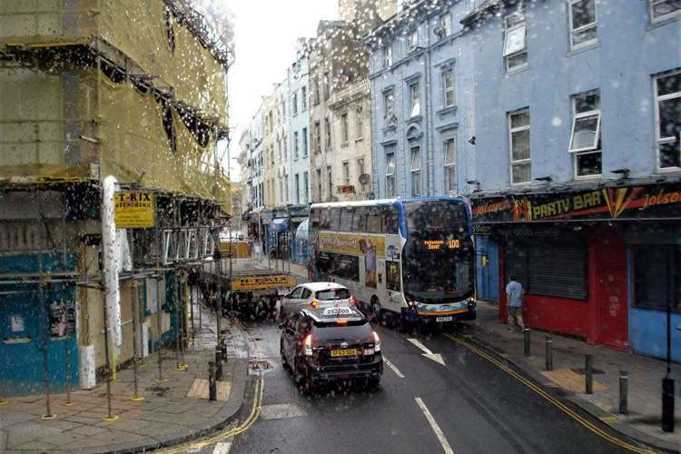 Party Bar crash 2017