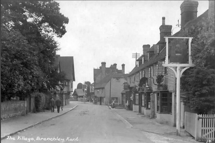 Rose and Crown 1935