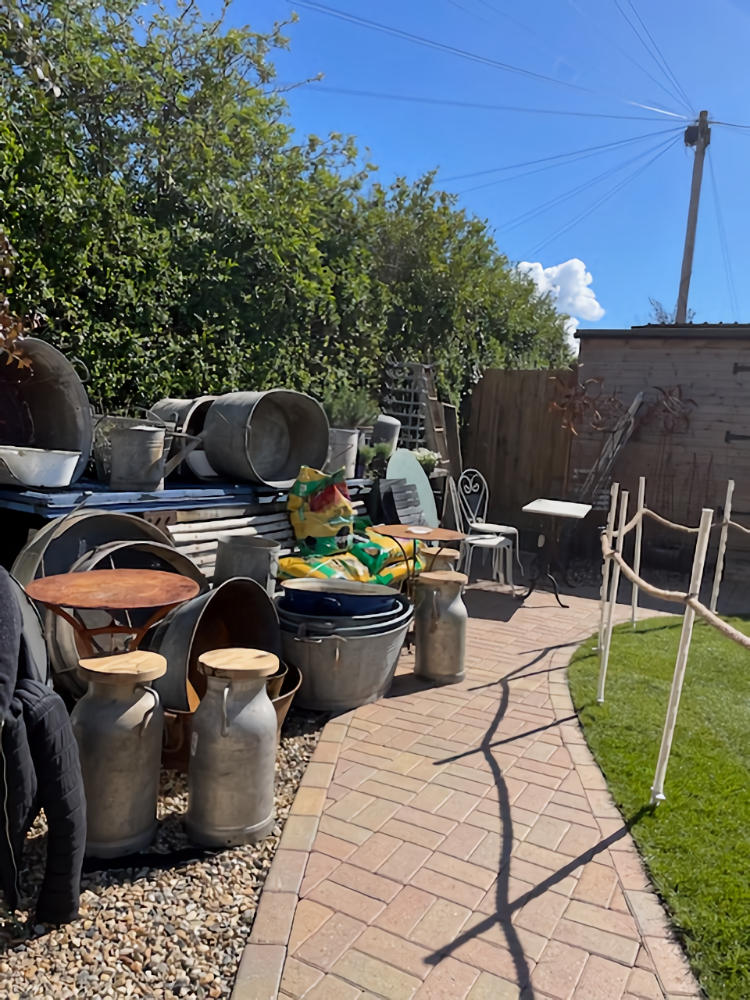 Ales and Antiques garden 2023