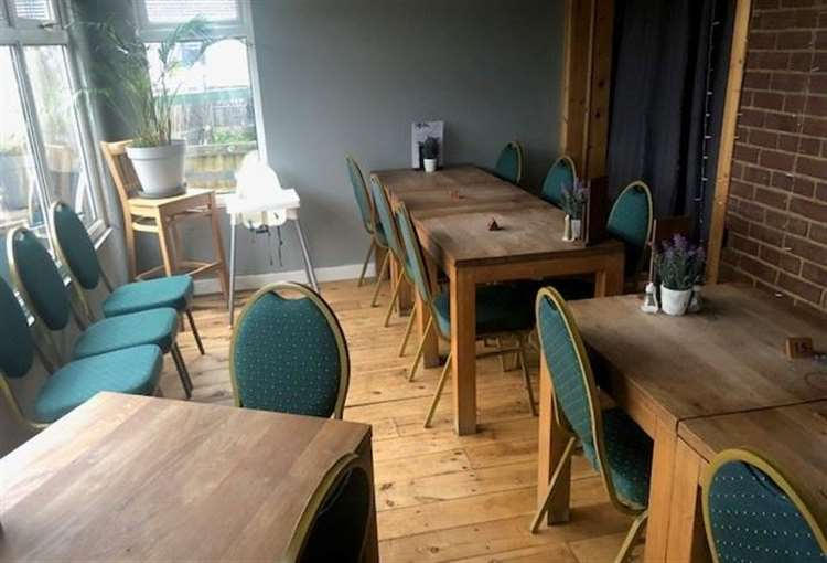 Four Horseshoes inside 2023