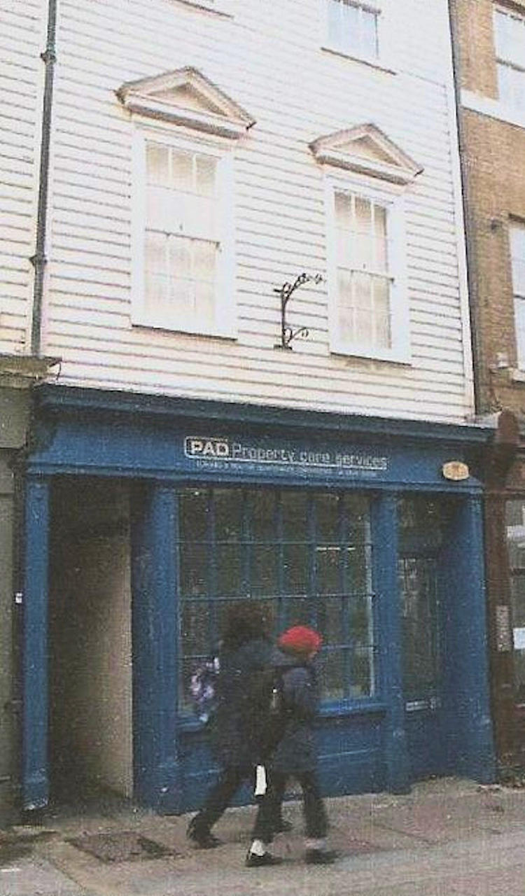 Hole in the Wall building 2018