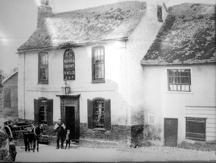 Rose and Crown 1900