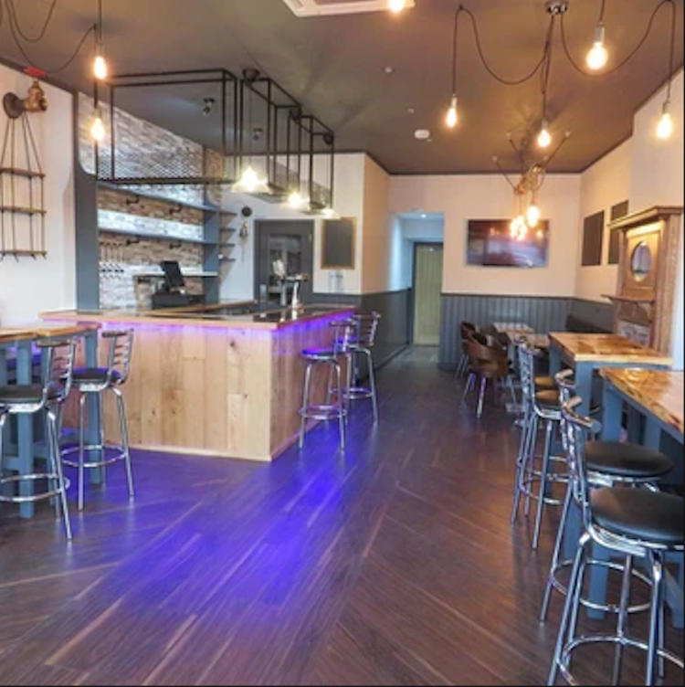 SILVER FOX Pub of Bexley