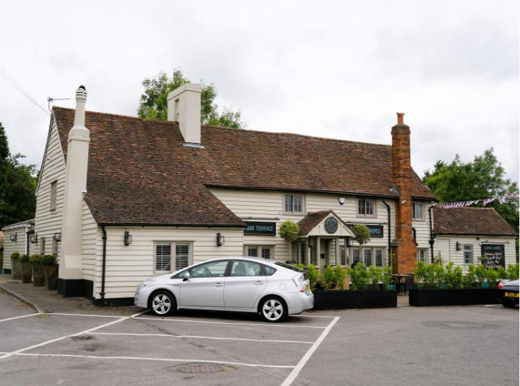 Uskudar King's Head 2022