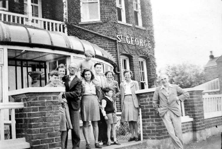 Hotel St George 1947