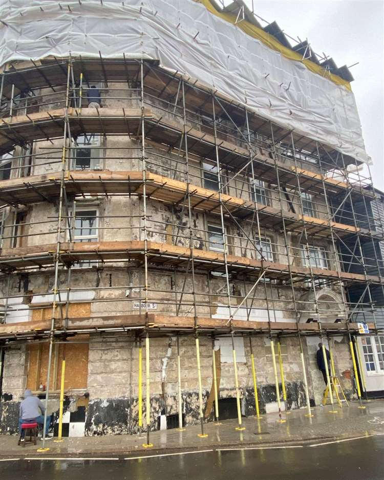 London and Paris construction