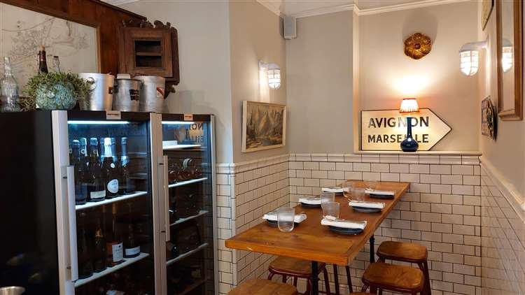 London and Paris Restaurant 2023