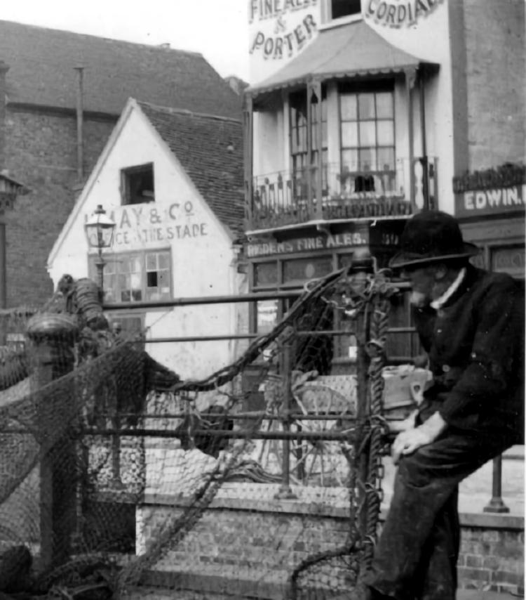 Oddfellows' Arm 1904