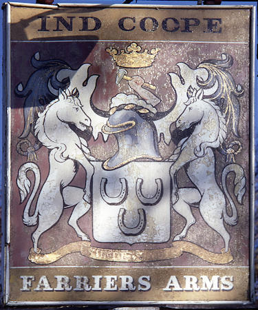 Farriers Arms sign 1974
