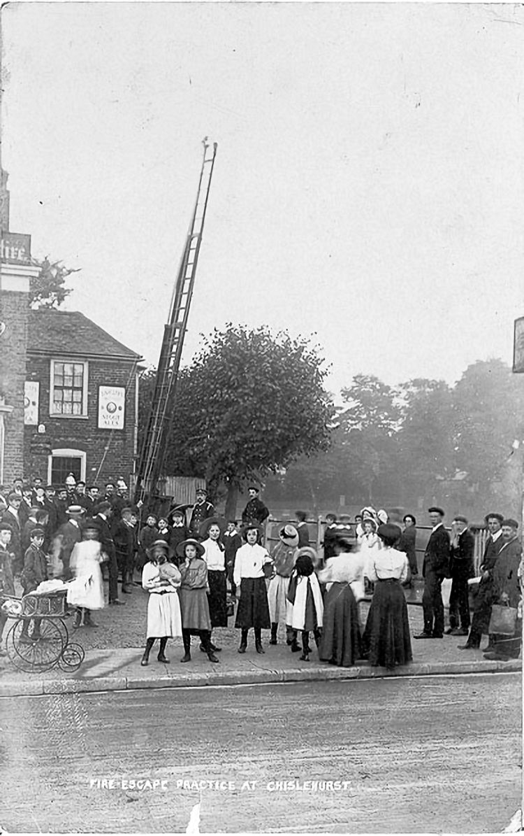 Queen's hear Fire Escape practice 1911