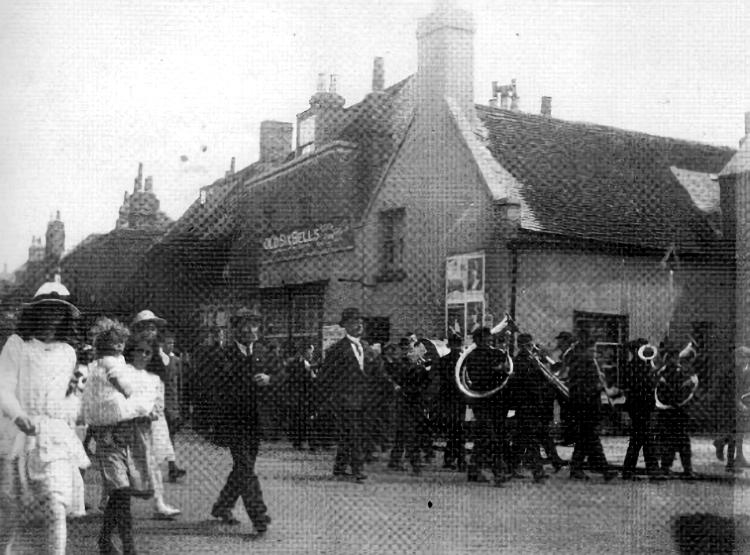 Six Bells 1900