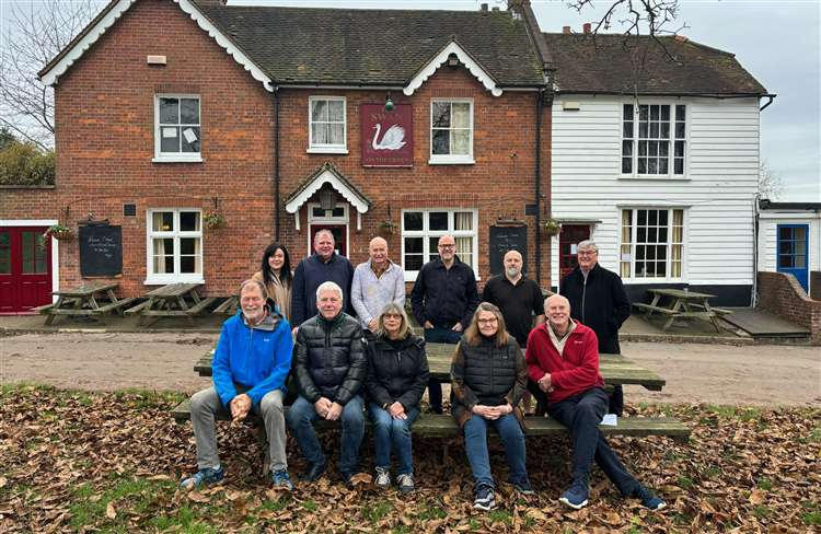 Swan on the Green group 2024