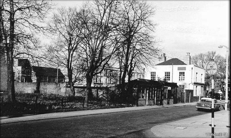 Queens Arms 1963