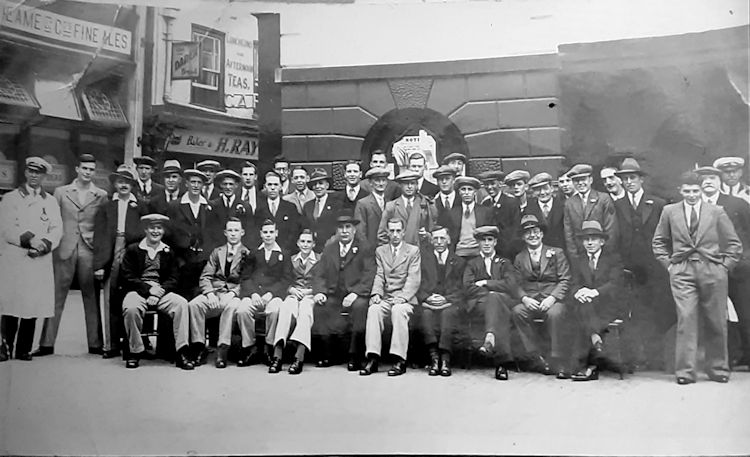 Bear Inn outing 1930