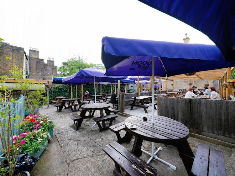 Blythe Hill Tavern garden 2022