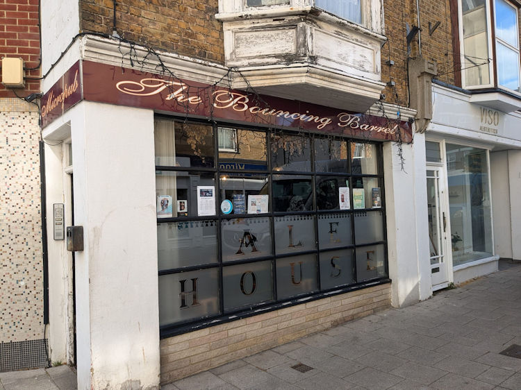 Bouncing Barrel 2024