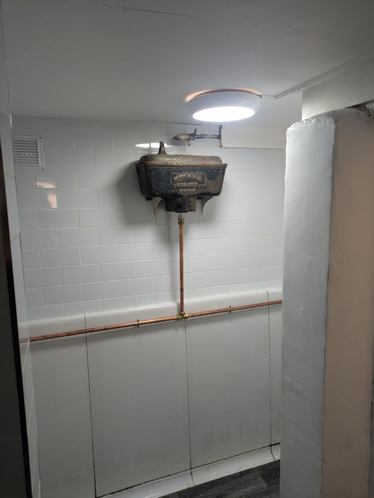 Carpenter's Arms gents 2024