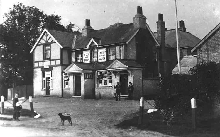 Fox and Hounds 1908