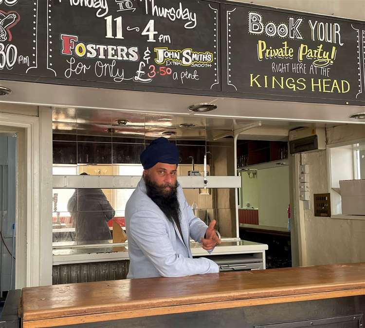 King's Head bar 2025