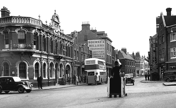 Red Lion 1955